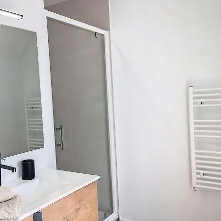 Le By Interhome